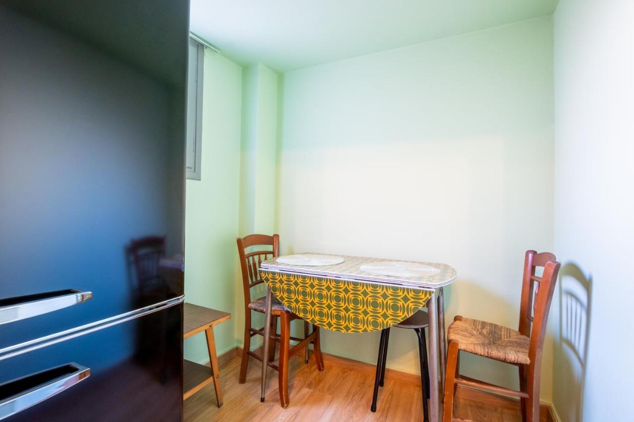 Vintage House Near Downtown Apartment Atena Exterior foto